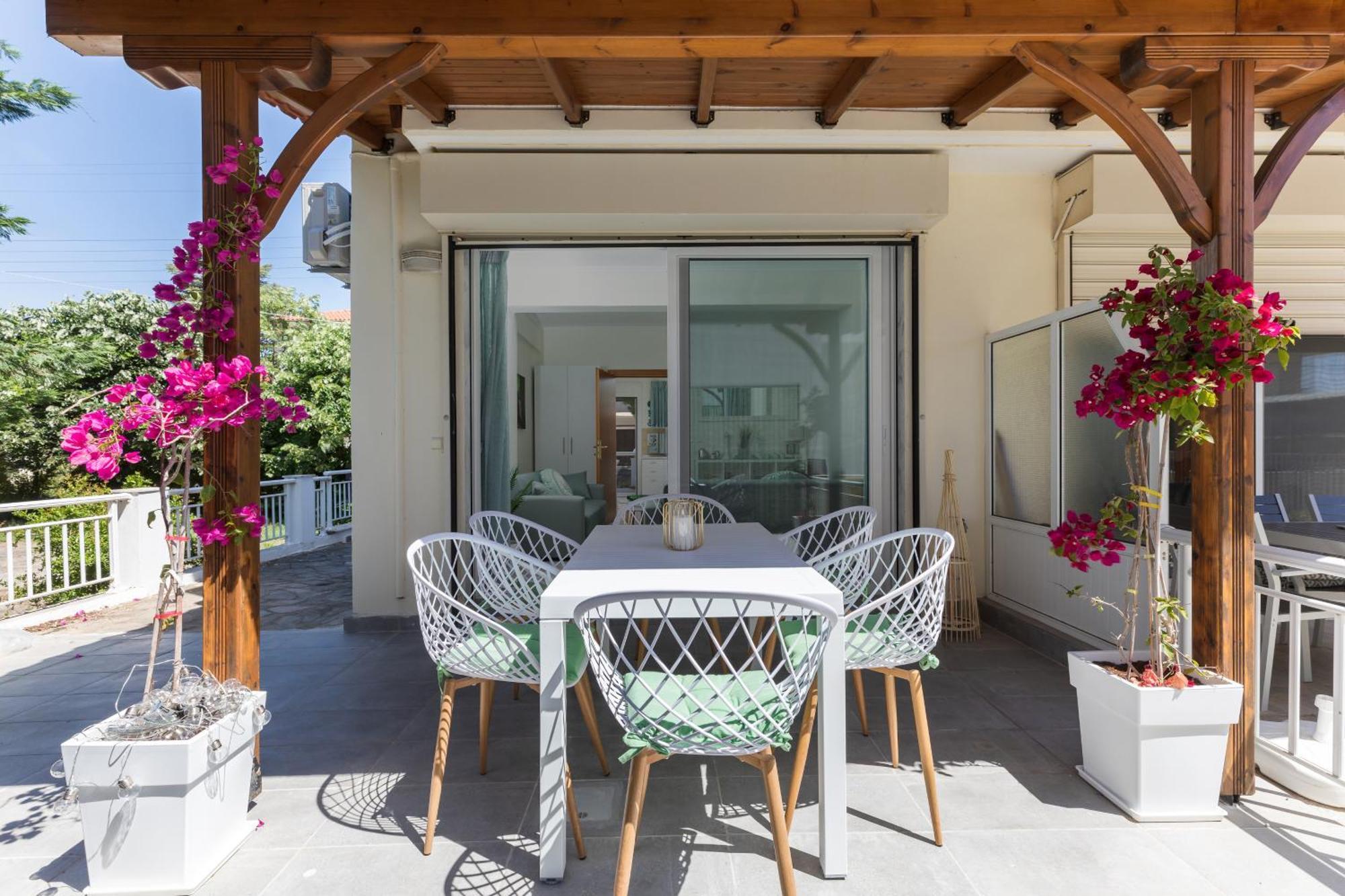Alexandra'S Maisonette. Paralia Dionysiou Buitenkant foto